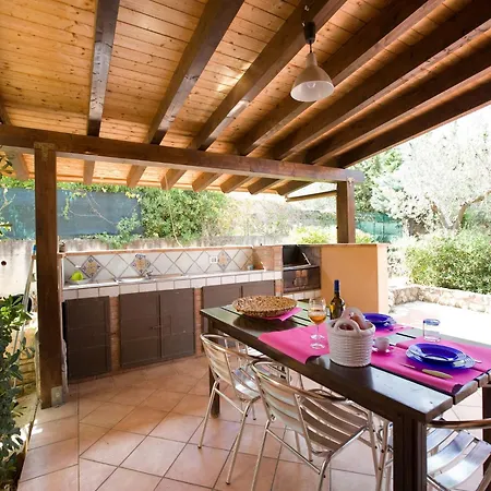 Stunning In Contrada Sarmuci With Pool Castellammare del Golfo