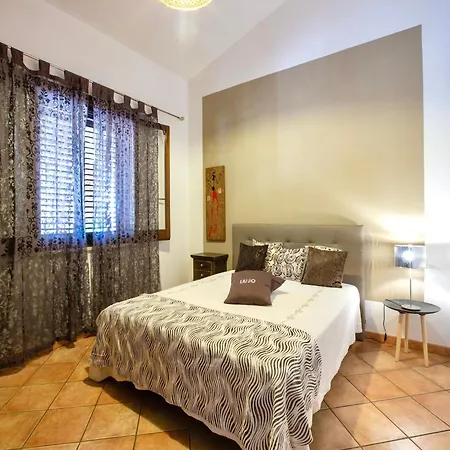 Villa Stunning In Contrada Sarmuci With Pool Castellammare del Golfo
