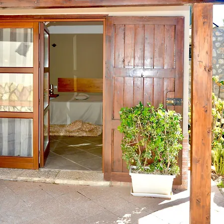 Stunning In Contrada Sarmuci With Pool Castellammare del Golfo
